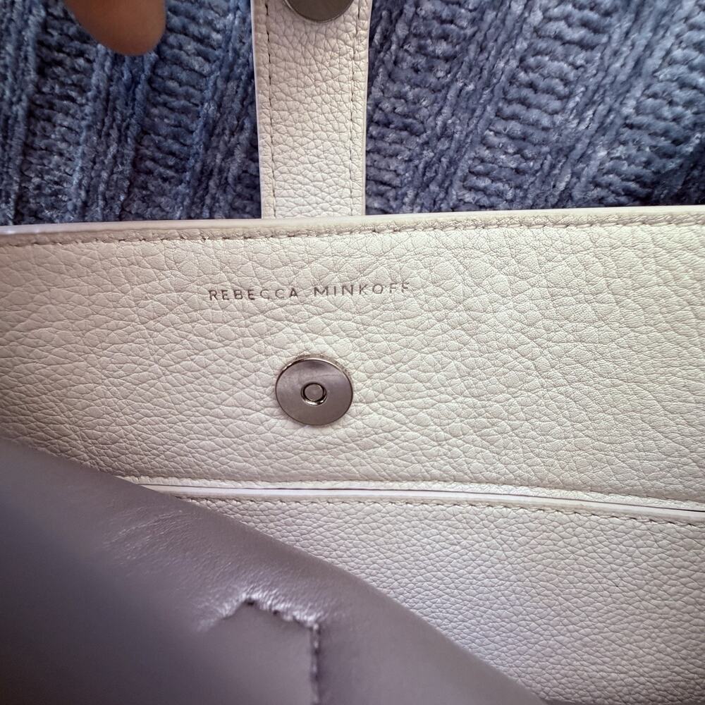 New Rebecca Minkoff Pebbled Leather Megan Feed Bag White Silver Hardware - Picture 8 of 9